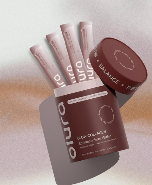 This creative displays a clean, minimalist product arrangement featuring a collagen container and individual sachets floating against a soft gradient background.